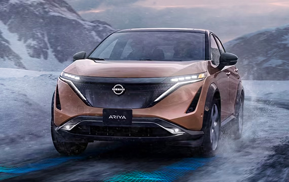 Nissan Ariya driving in the winter