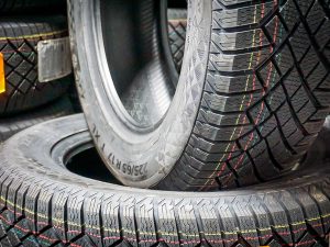 Uniroyal Tiger Paw AWP3 - P195/65R15 91T
