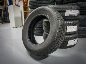 Uniroyal Tiger Paw AWP3 - P195/65R15 91T